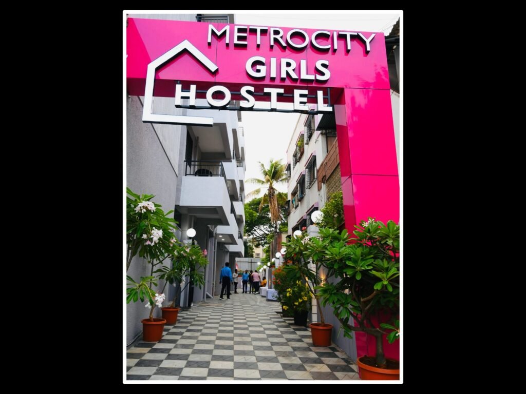 Image Showing Metrocity Girls Hostel In Kothrud Bhelke Nagar Pune Entrance