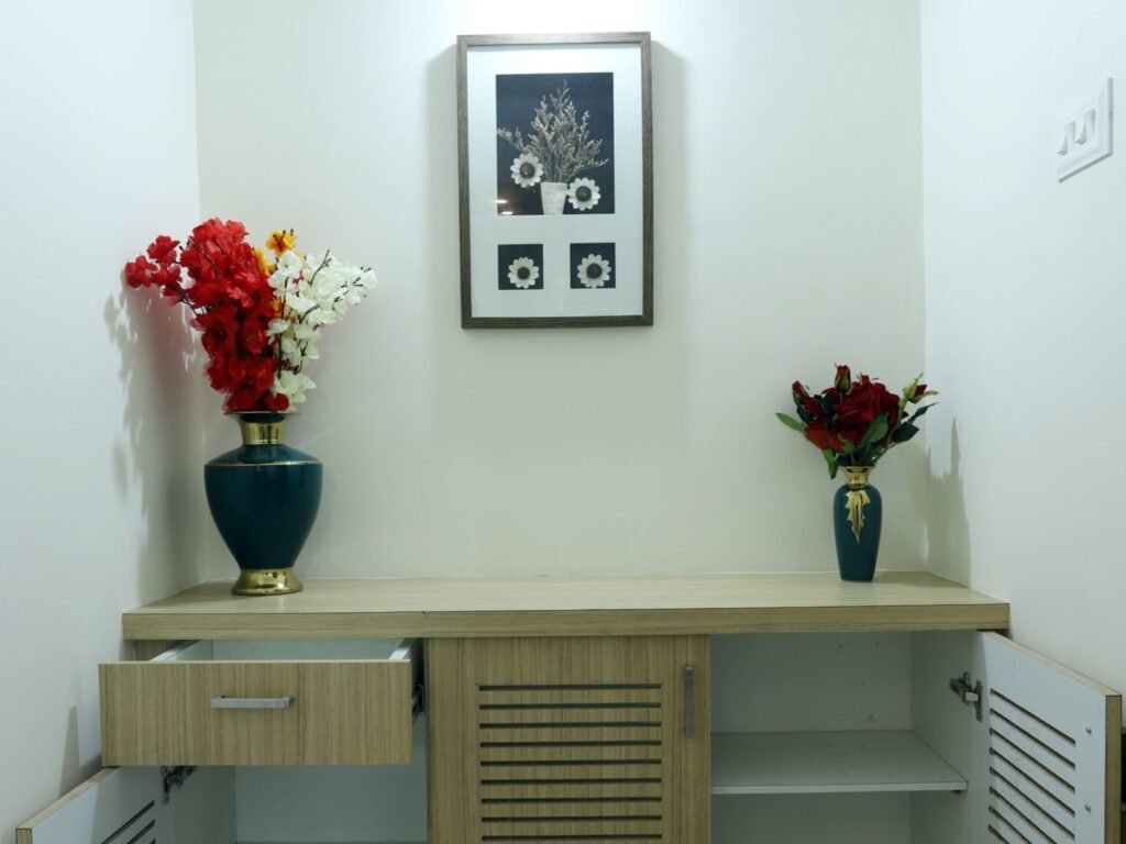 Image Showing Metrocity Girls Hostel With Storage In Kothrud Gujrat Colony Pune