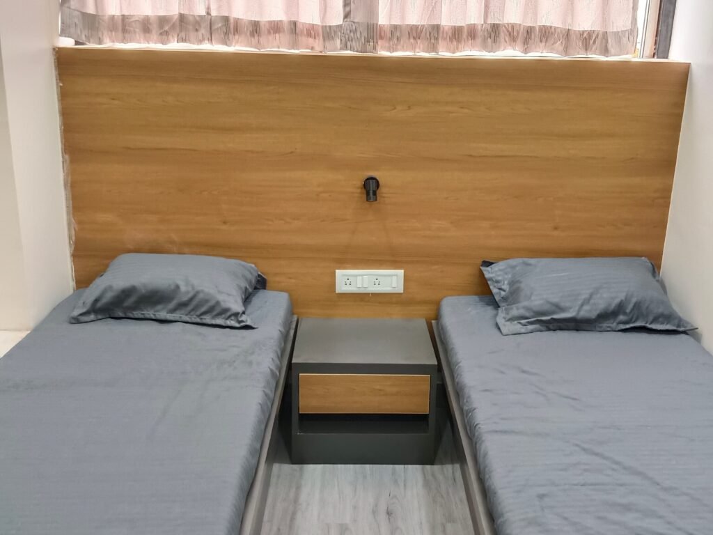 Image Showing Metrocity Boys Hostel with Double Room Sharing In Kothrud Mayur Colony Pune